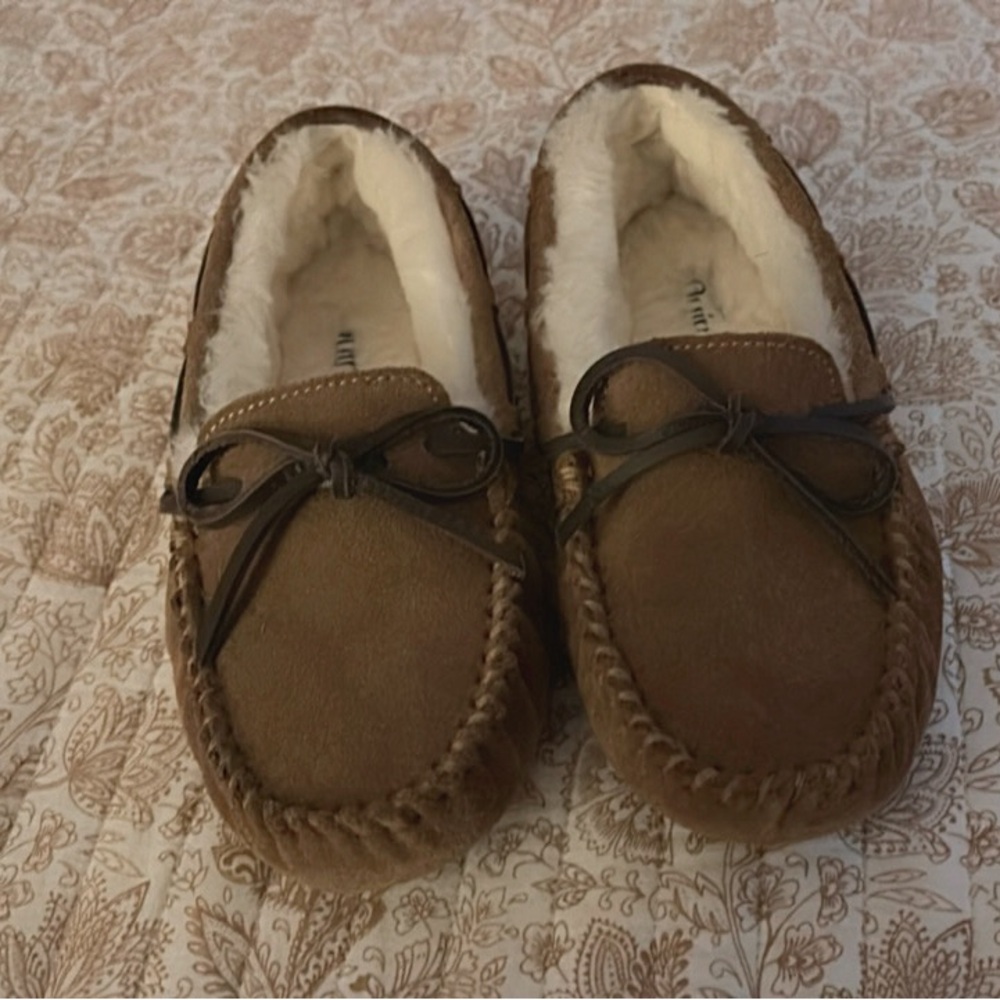 Quince Australian Shearling Moccasin Slippers